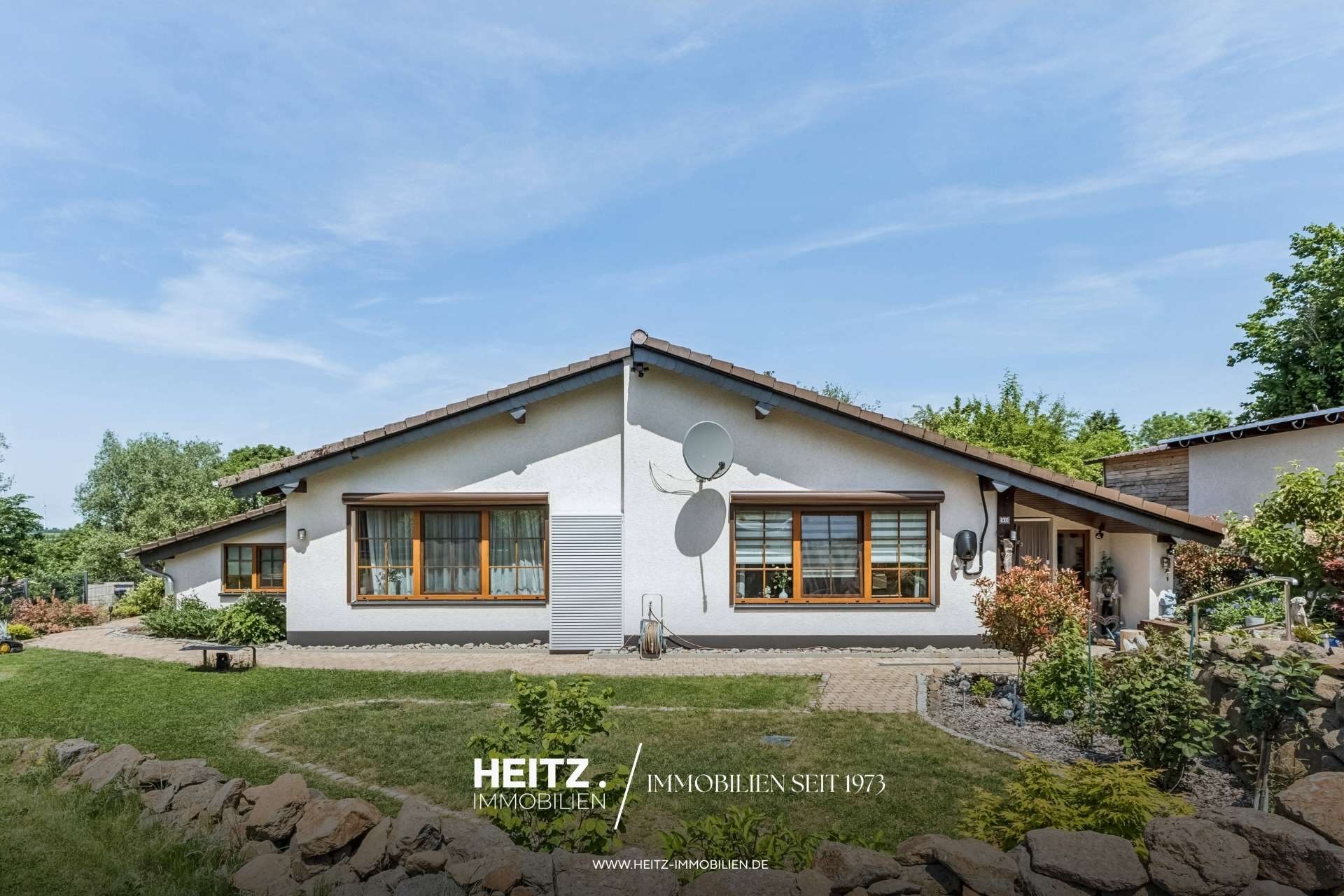 Großzügiger Bungalow mit viel Komfort · Privatsphäre pur