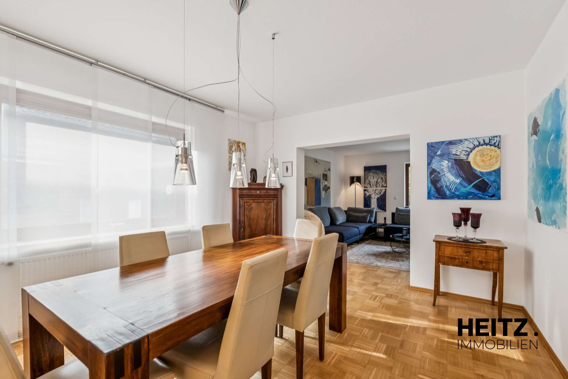 Modernisiertes Einfamilienhaus mit Garten und großzügigem Platzangebot, Ansicht 3